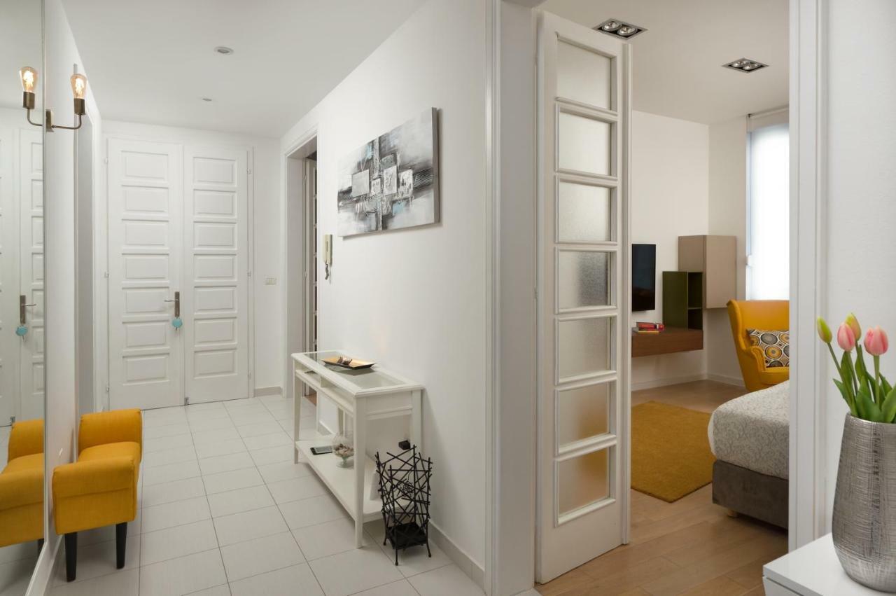 Carducci Apartment - Center Pula Luaran gambar